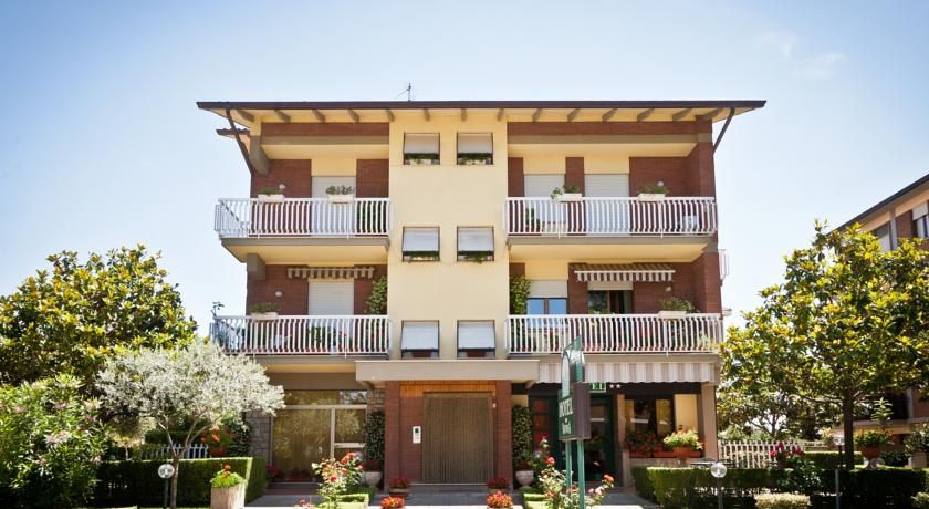 Hotel Vignola Ассизи Экстерьер фото